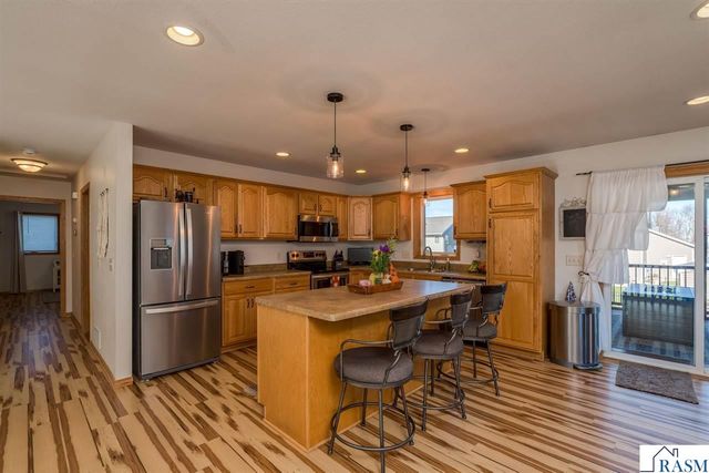 124 Lynx Lane, Mankato, MN 56001