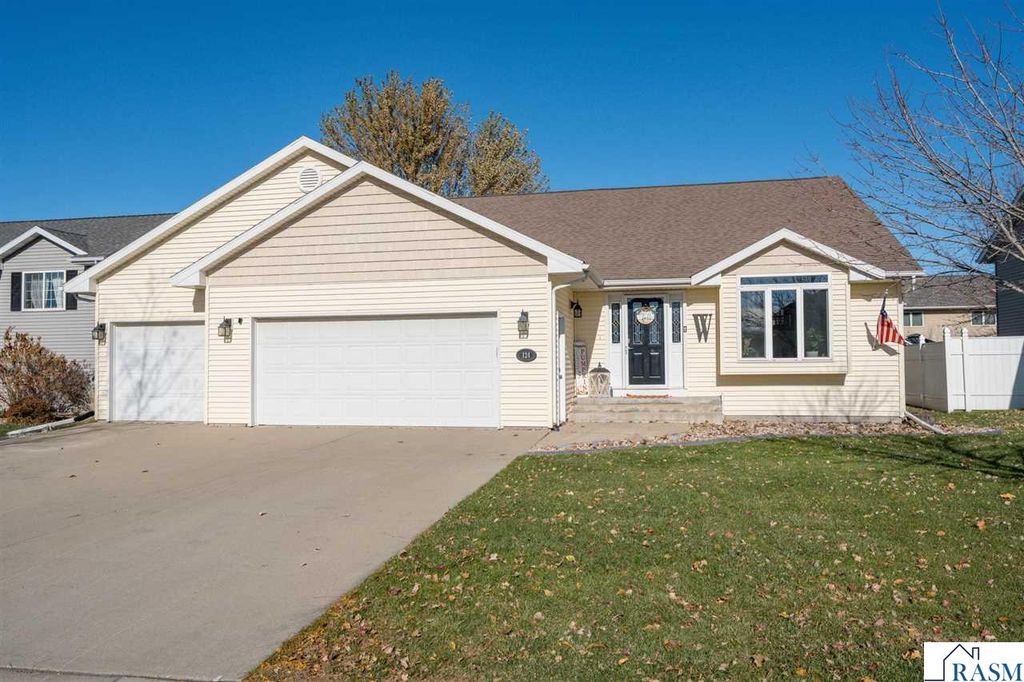 124 Lynx Lane, Mankato, MN 56001