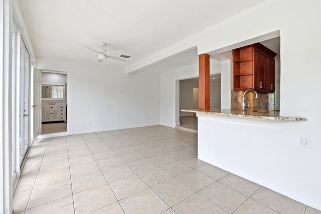 701 SW 27th Place, Boynton Beach, FL 33435