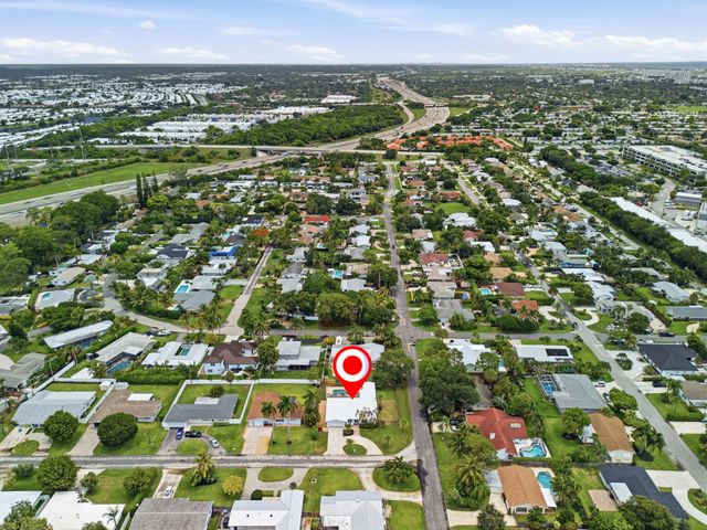 701 SW 27th Place, Boynton Beach, FL 33435