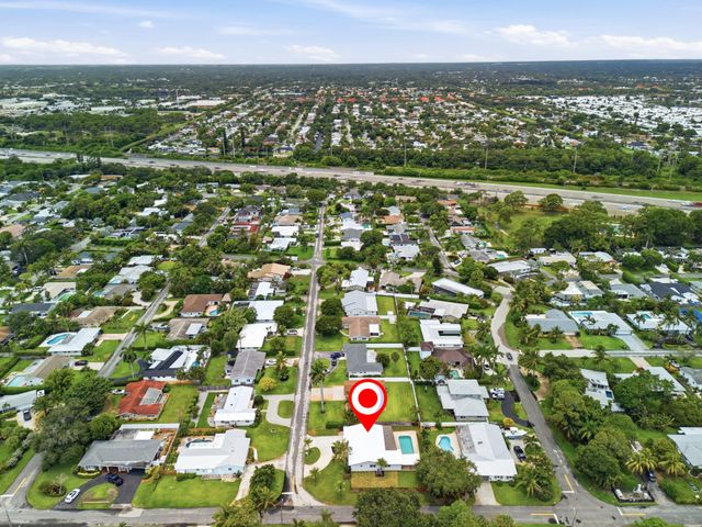 701 SW 27th Place, Boynton Beach, FL 33435