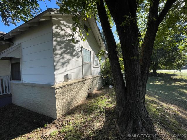 145 S 36th West Avenue, Tulsa, OK 74127