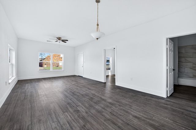 710 E Lamar Street, Sherman, TX 75090