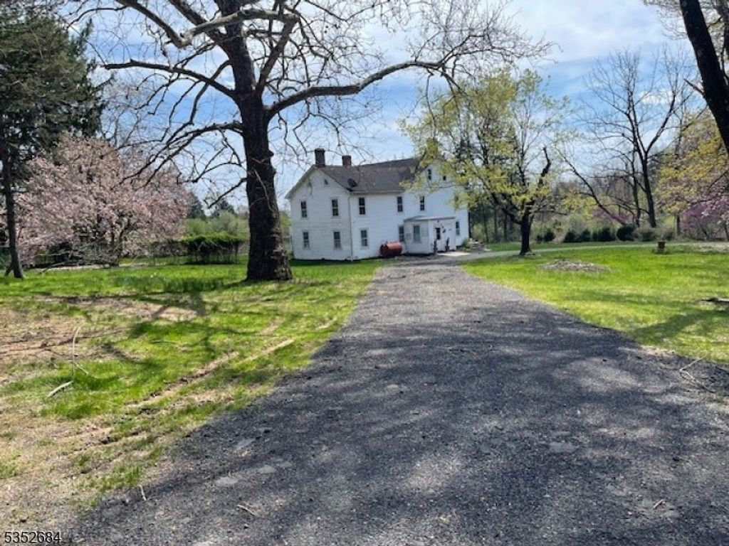 11 Creek Rd, Readington Twp., NJ 08889