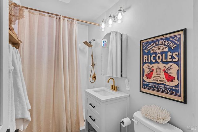 863 Oakwood Ave, Vallejo, CA 94591