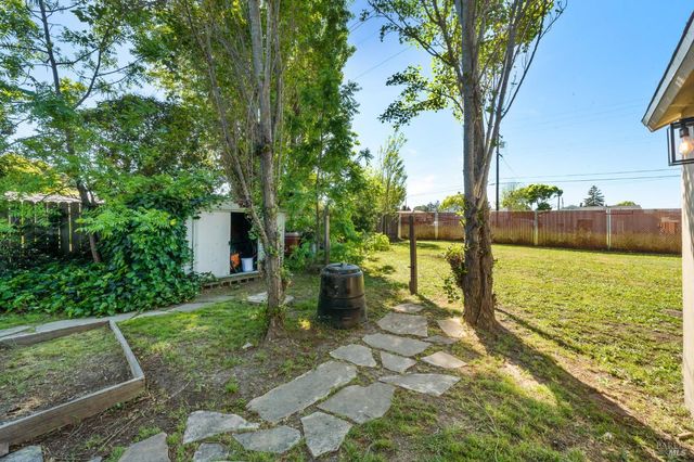 863 Oakwood Ave, Vallejo, CA 94591