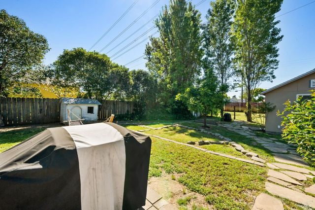 863 Oakwood Ave, Vallejo, CA 94591