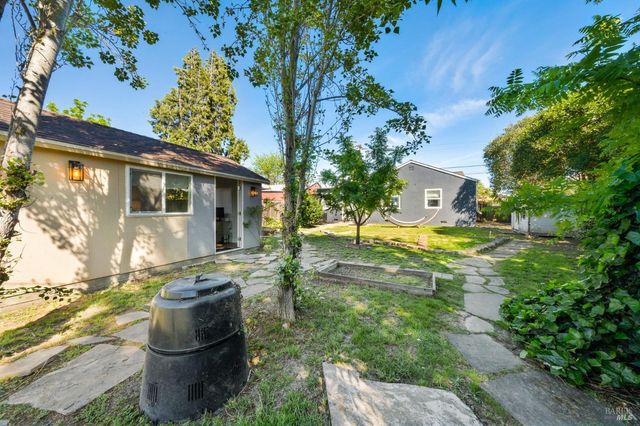 863 Oakwood Ave, Vallejo, CA 94591