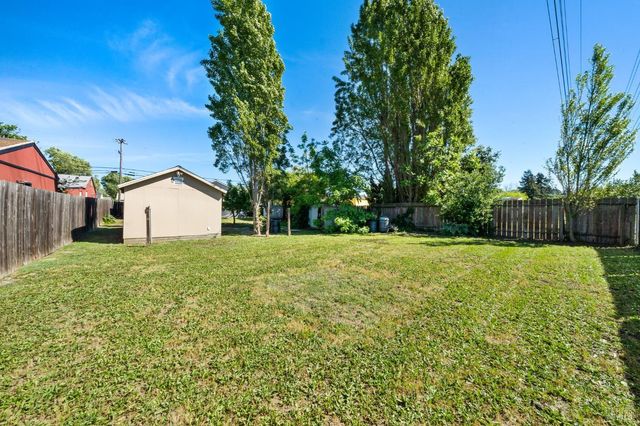 863 Oakwood Ave, Vallejo, CA 94591