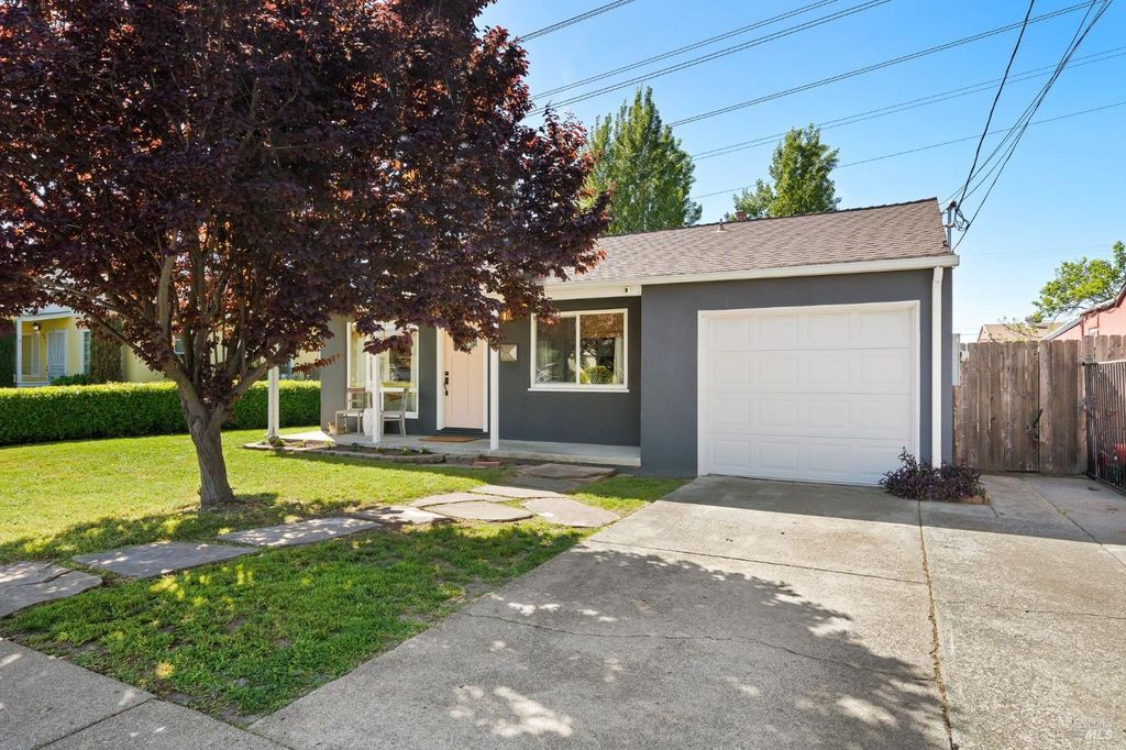 863 Oakwood Ave, Vallejo, CA 94591
