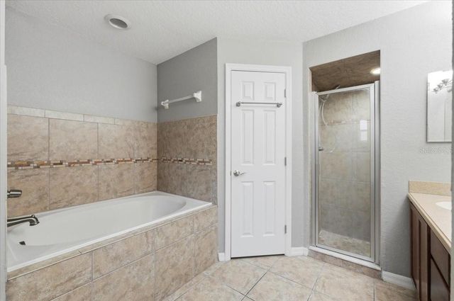 4757 ACORN DRIVE, Mulberry, FL 33860