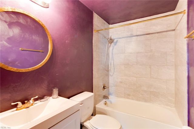 20 Mac Alva DR, Hampton, VA 23669