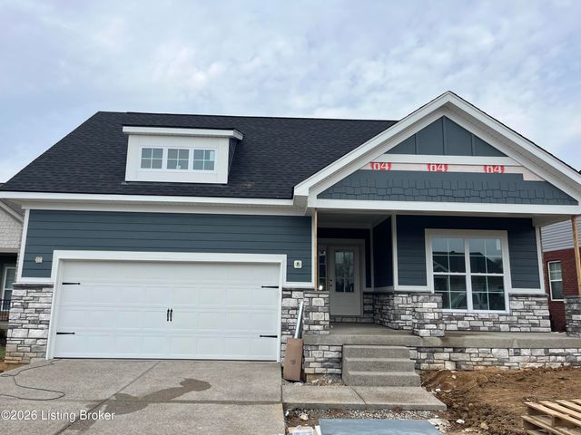 8824 Sanctuary Ln, Louisville, KY 40291