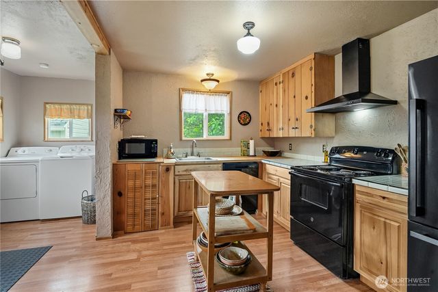 612 W Cherry Street, Centralia, WA 98531