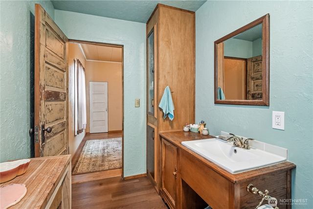 612 W Cherry Street, Centralia, WA 98531
