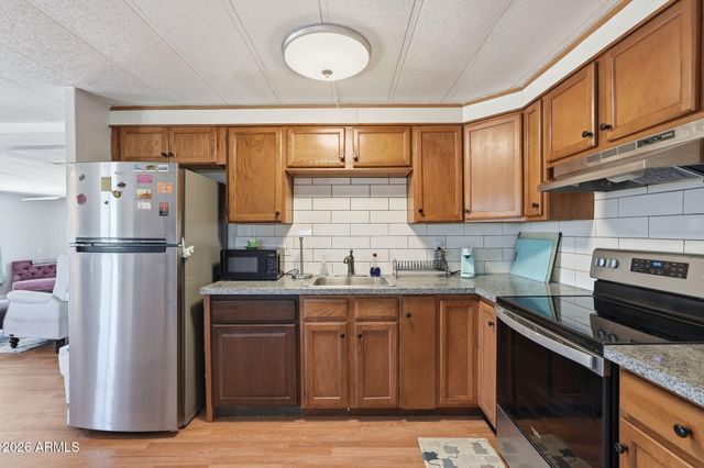 1823 S HILTON Road, Apache Junction, AZ 85119