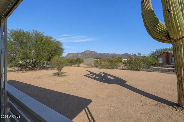 1823 S HILTON Road, Apache Junction, AZ 85119