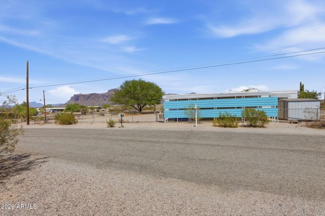 1823 S HILTON Road, Apache Junction, AZ 85119