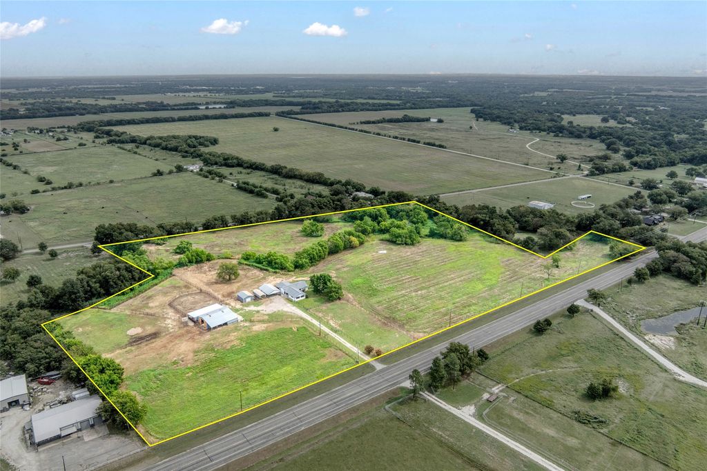 27403 State Highway 56, Whitesboro, TX 76273
