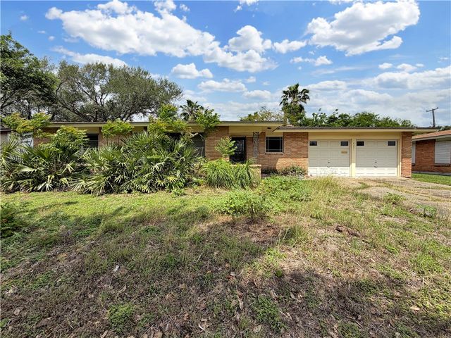 4221 Dolphin Pl, Corpus Christi, TX 78411