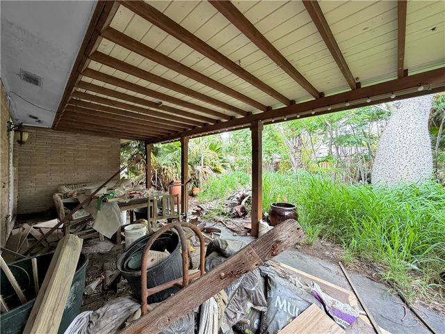 4221 Dolphin Pl, Corpus Christi, TX 78411