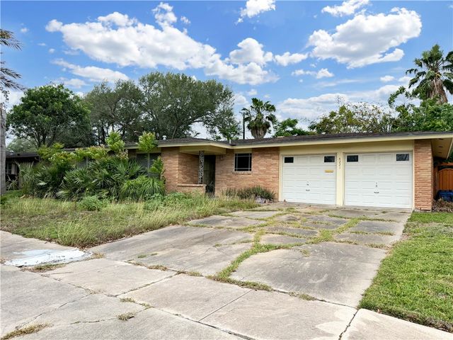 4221 Dolphin Pl, Corpus Christi, TX 78411