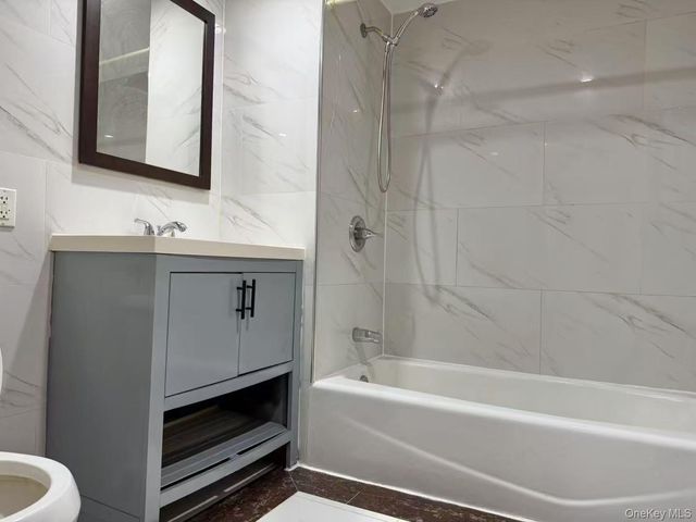 13215 41st Avenue 3A, Flushing, NY 11355