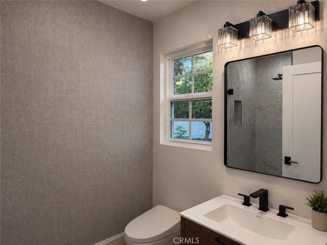 13131 Crewe Street, North Hollywood, CA 91605