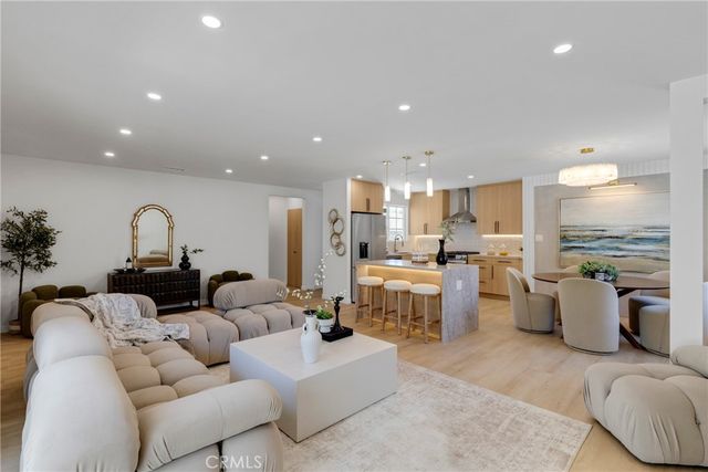 13131 Crewe Street, North Hollywood, CA 91605