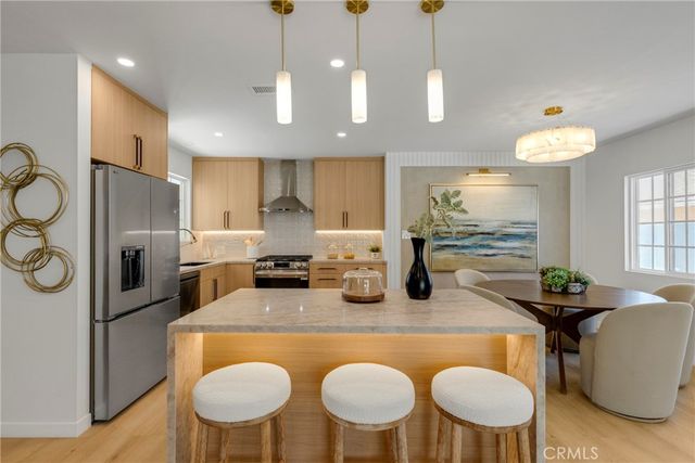 13131 Crewe Street, North Hollywood, CA 91605