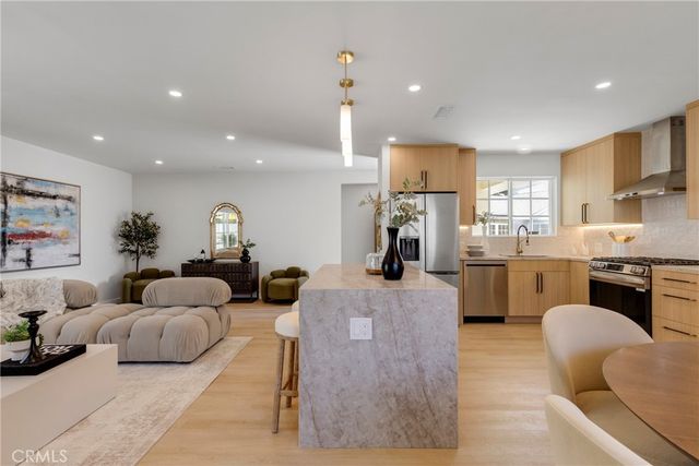 13131 Crewe Street, North Hollywood, CA 91605