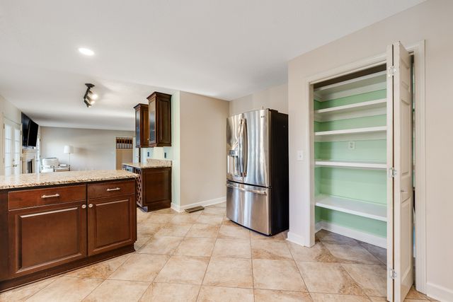 5936 Woodland Hills Dr, Nashville, TN 37211