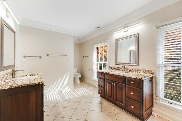 5936 Woodland Hills Dr, Nashville, TN 37211