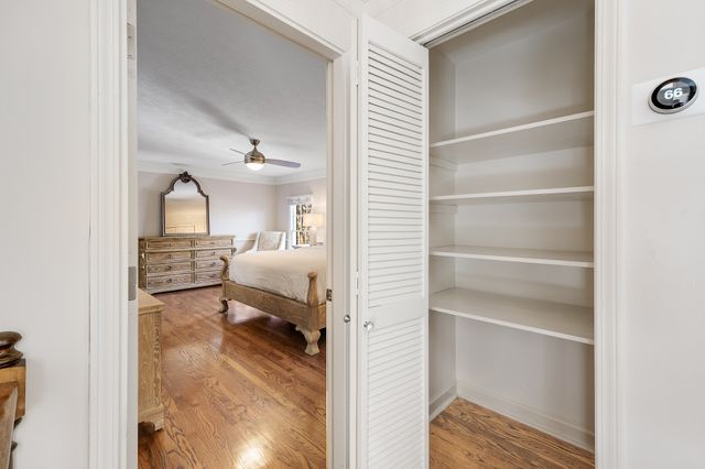 5936 Woodland Hills Dr, Nashville, TN 37211