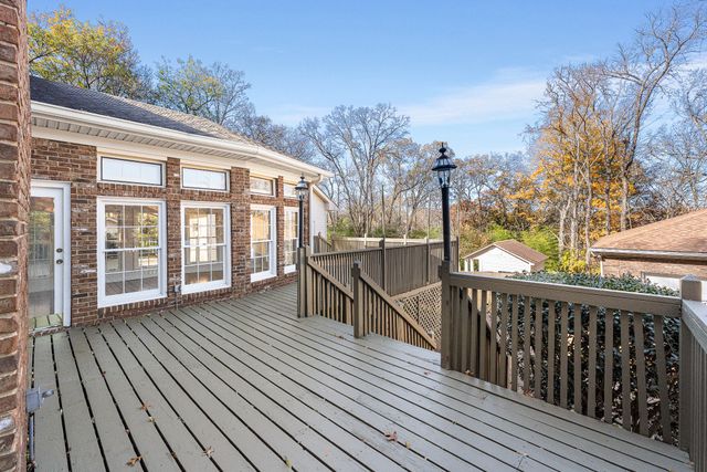 5936 Woodland Hills Dr, Nashville, TN 37211