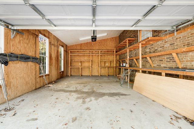 5936 Woodland Hills Dr, Nashville, TN 37211