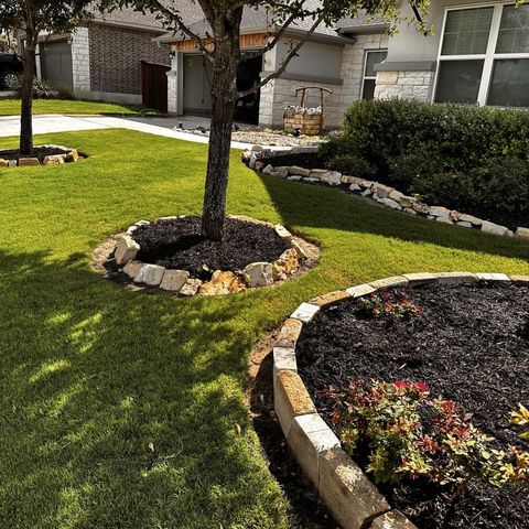 905 Academy Oaks DR, San Marcos, TX 78666