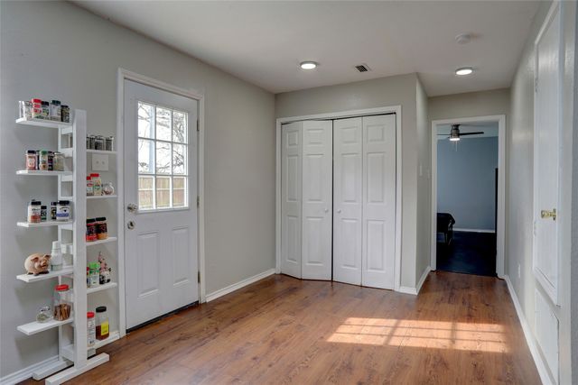 204 Deer Run Drive, Sanger, TX 76266