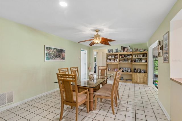 1251 HOLIDAY DRIVE, Tarpon Springs, FL 34689