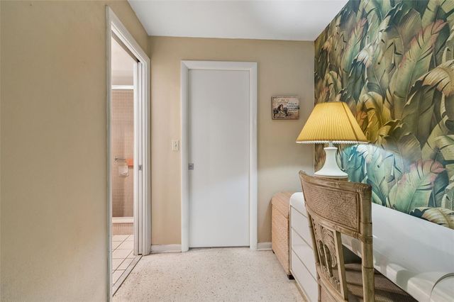 1251 HOLIDAY DRIVE, Tarpon Springs, FL 34689