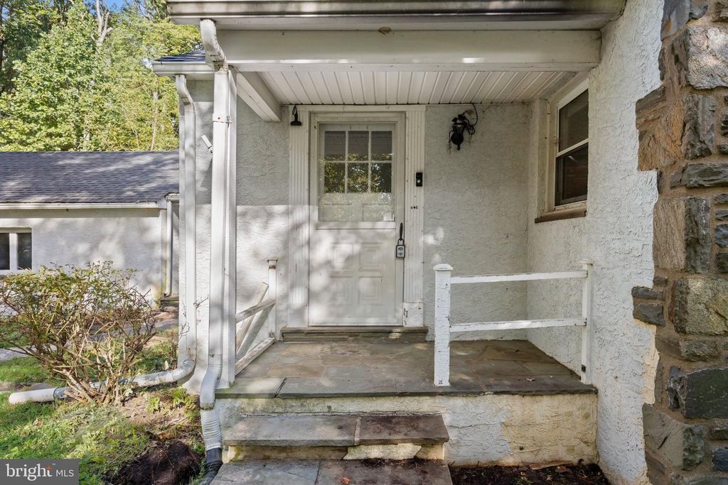 804 FOREST LN, MALVERN, PA 19355 — photo 3