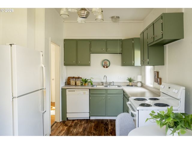 5026 Ne 57TH Ave, Portland, OR 97218