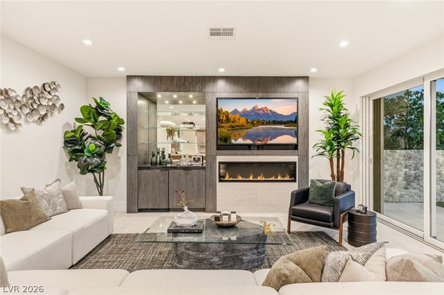 1833 Corta Bella Drive, Las Vegas, NV 89134