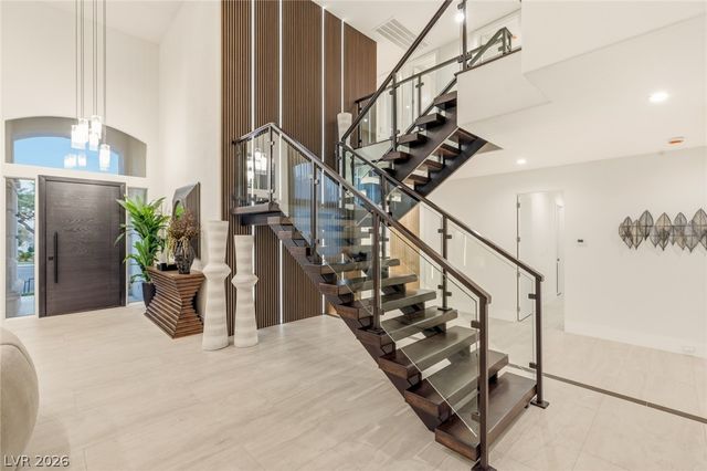 1833 Corta Bella Drive, Las Vegas, NV 89134