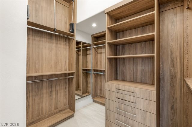 1833 Corta Bella Drive, Las Vegas, NV 89134