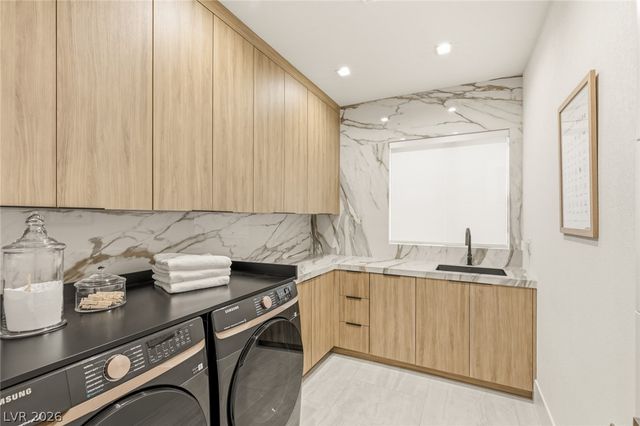 1833 Corta Bella Drive, Las Vegas, NV 89134