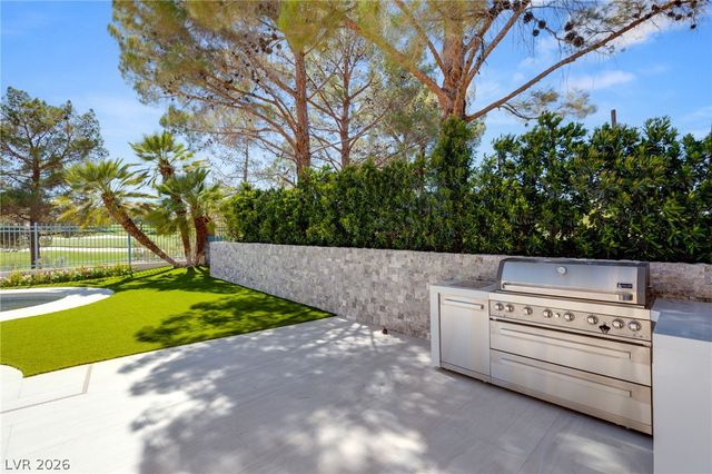 1833 Corta Bella Drive, Las Vegas, NV 89134