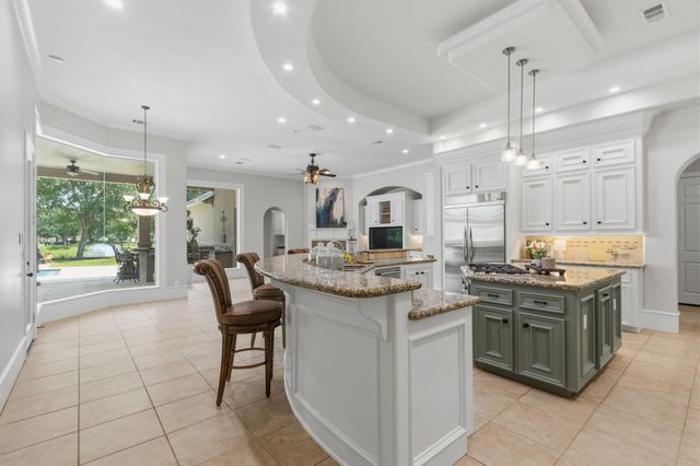10 Lake Sterling Gate Drive, Spring, TX 77379