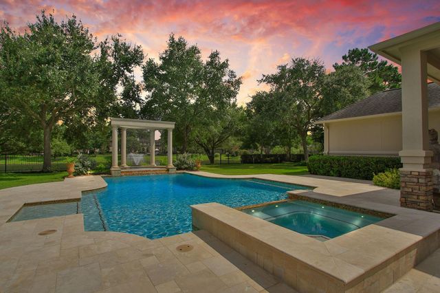 10 Lake Sterling Gate Drive, Spring, TX 77379