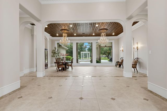 10 Lake Sterling Gate Drive, Spring, TX 77379